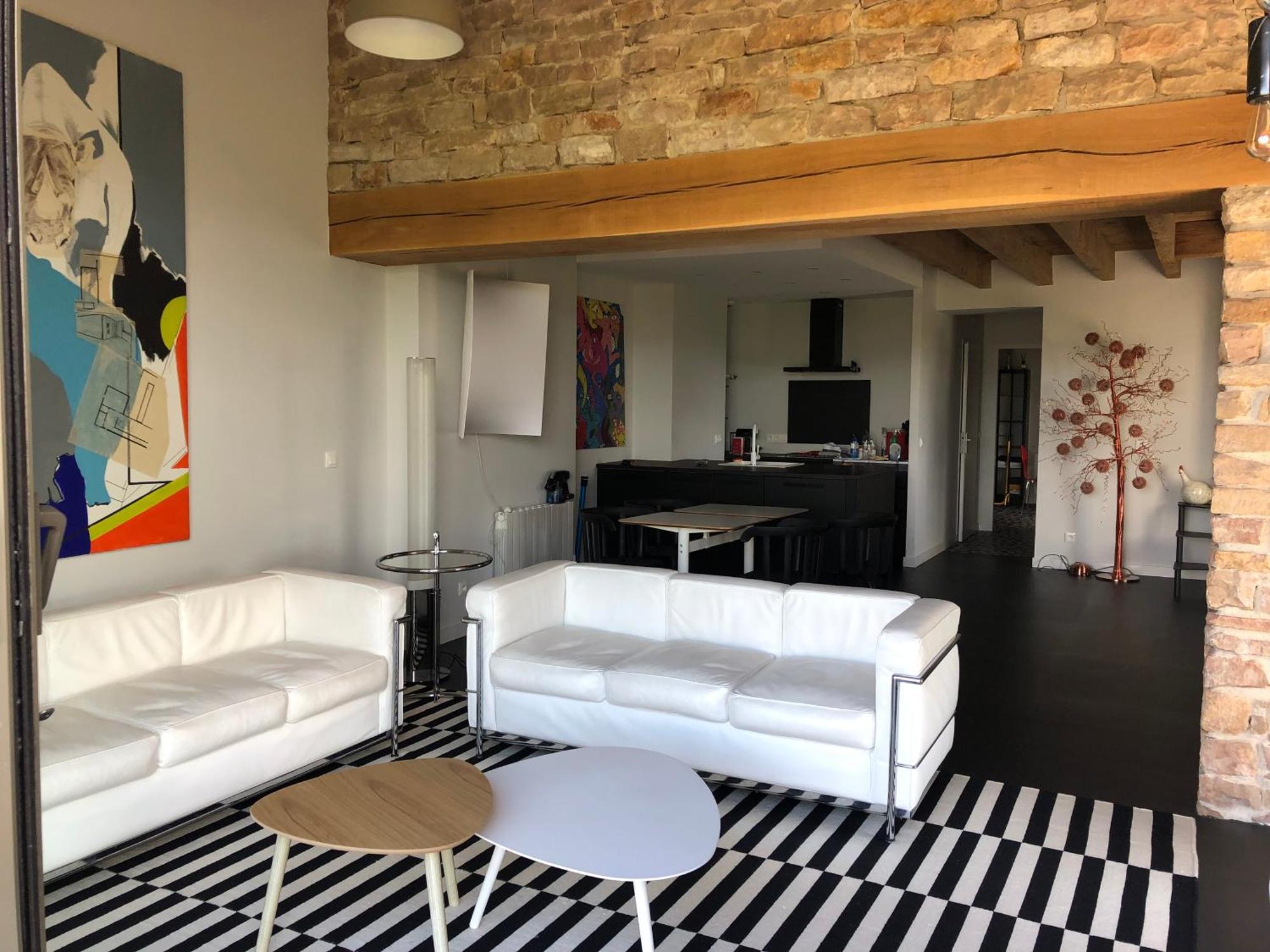 Appartement Contemporain Dans Une Authentique Demeure Viticole Charnay-les-Macon ภายนอก รูปภาพ